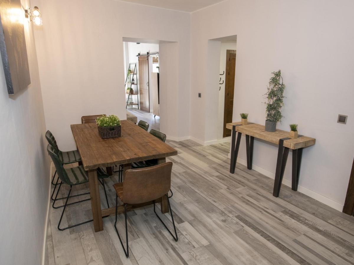 Elegante Apartamento Para 5 En El Centro De Caceres Con Wifi Kültér fotó