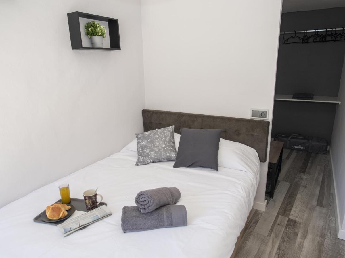 Elegante Apartamento Para 5 En El Centro De Caceres Con Wifi Kültér fotó