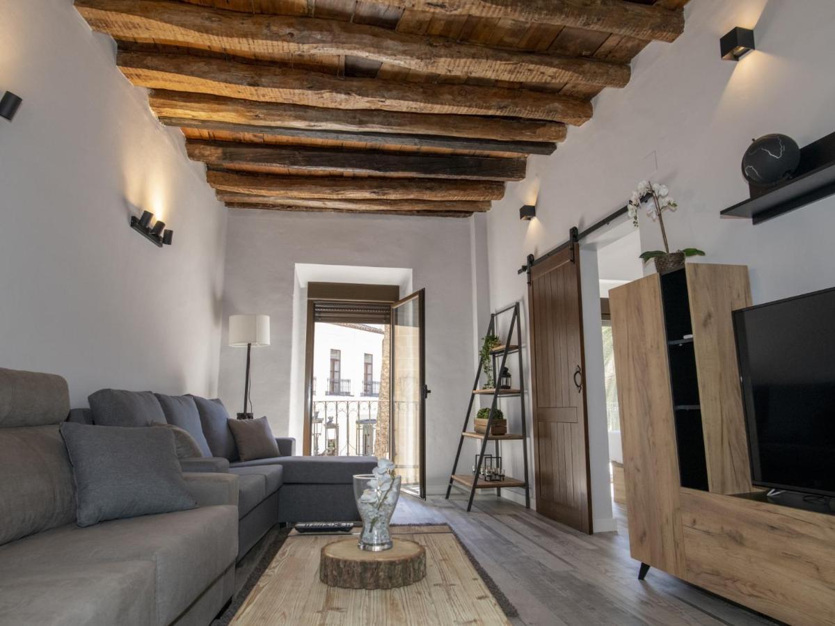Elegante Apartamento Para 5 En El Centro De Caceres Con Wifi Kültér fotó