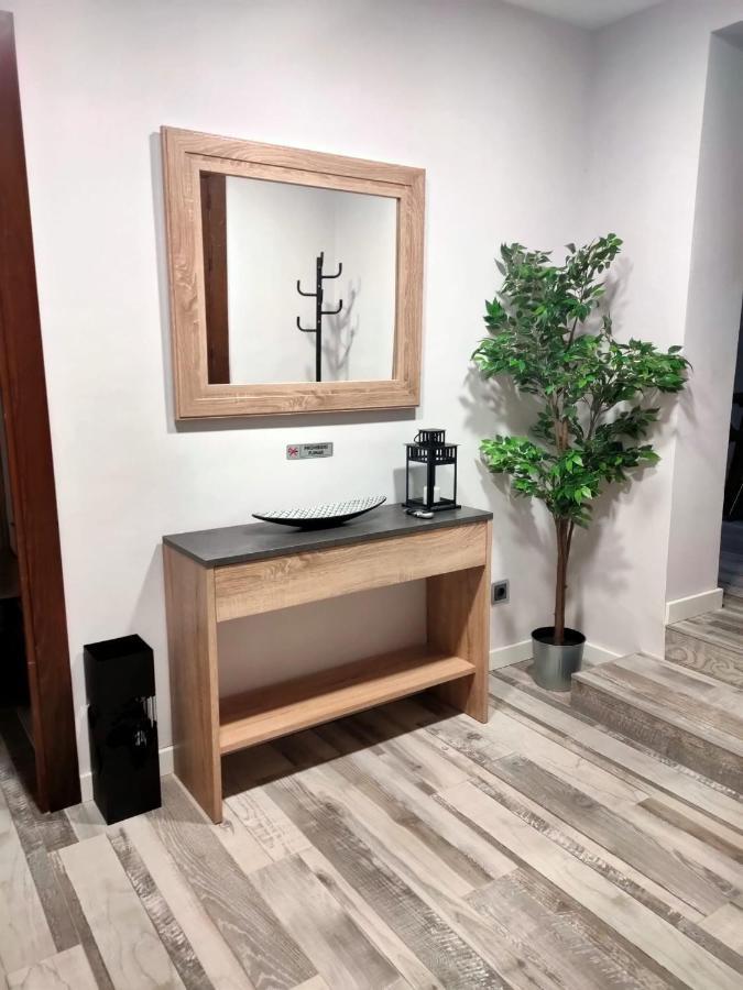 Elegante Apartamento Para 5 En El Centro De Caceres Con Wifi Kültér fotó