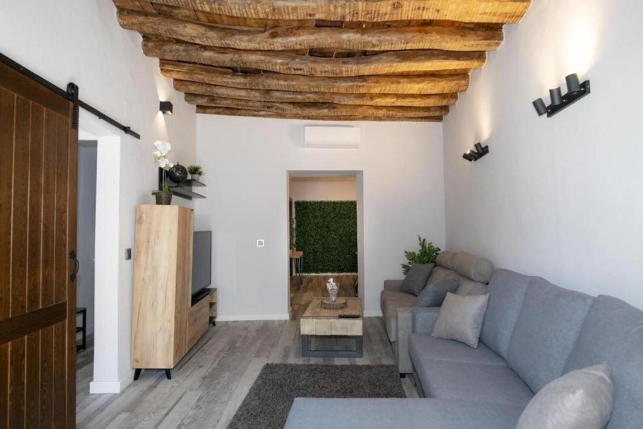 Elegante Apartamento Para 5 En El Centro De Caceres Con Wifi Kültér fotó
