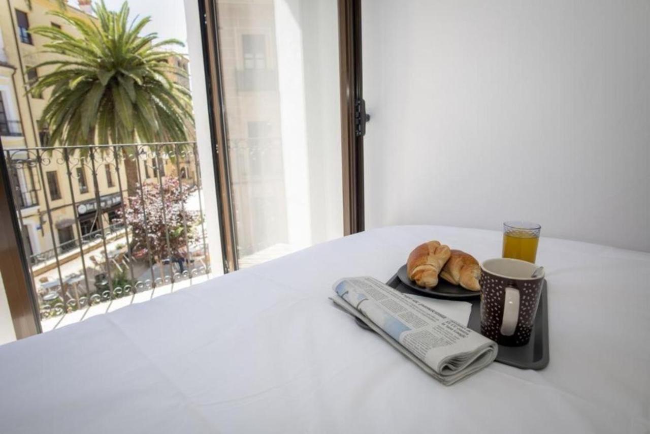 Elegante Apartamento Para 5 En El Centro De Caceres Con Wifi Kültér fotó